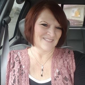 Meet your Posher, Roxanne